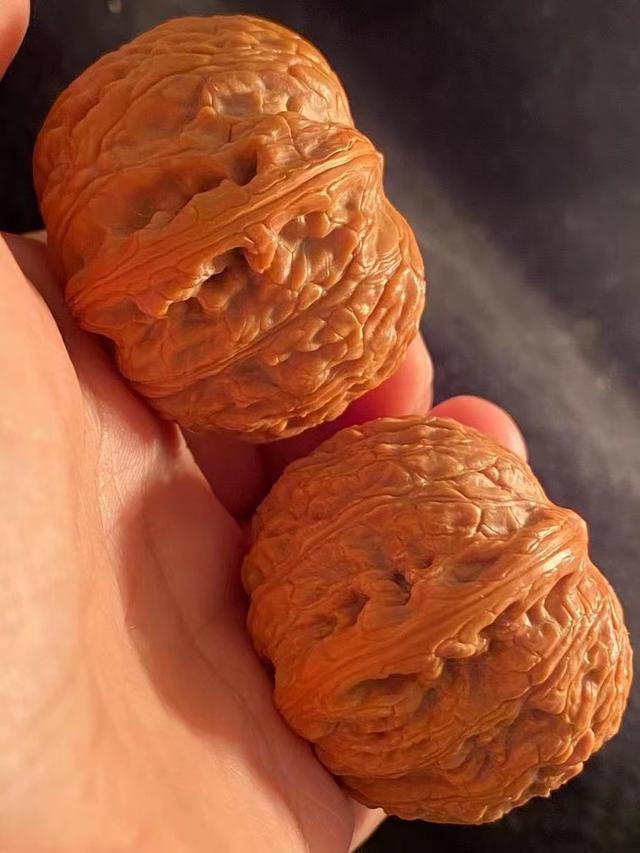 奇怪的网名，奇怪﹆（最火的网红文玩核桃泥鳅背）