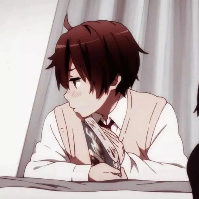 中二病女生特点，中二病也要谈恋爱／动漫女生头像微信（精选中二病也要谈恋爱动漫情侣头像大全）