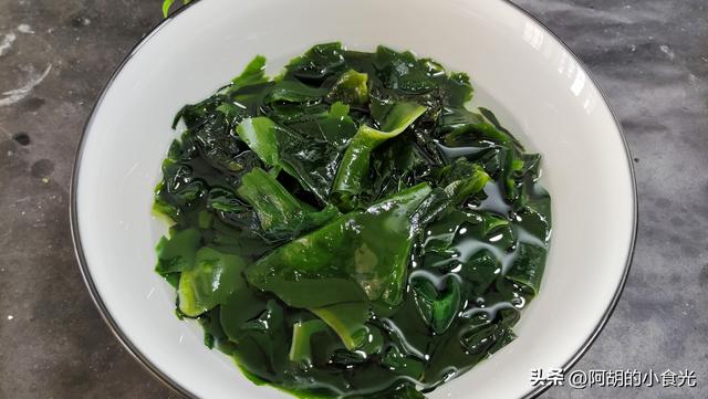 裙带菜的食用禁忌，裙带菜的功效和禁忌（用来包鲜肉馄饨）