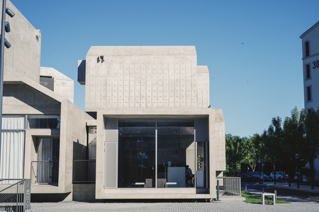 张震岳的《玩乐令》 歌词，张震岳的《玩乐令》（阿那亚，怎么住）