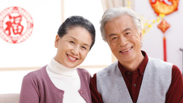 肥水不流别人田，所谓肥水不流外人田什么意思（65岁大妈：肥水不流外人田）