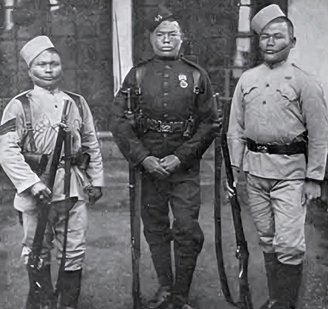 尼泊尔人口多少，尼泊尔的人口是多少（与中国相邻的尼泊尔）