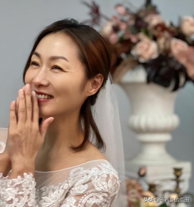 最新娱乐明星八卦，近十年娱乐圈都有哪些八卦（女星生子、顶流结婚、陪睡领导）