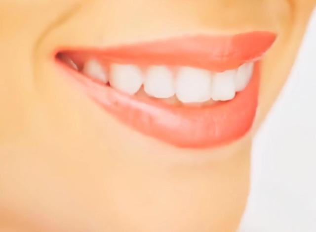 去除牙垢9个小妙招，怎样去掉牙齿上的黑垢（分享11个生活小妙招）
