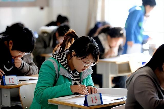 国企需要政审吗，进国企需要政审吗（公务员政审添“新规”）