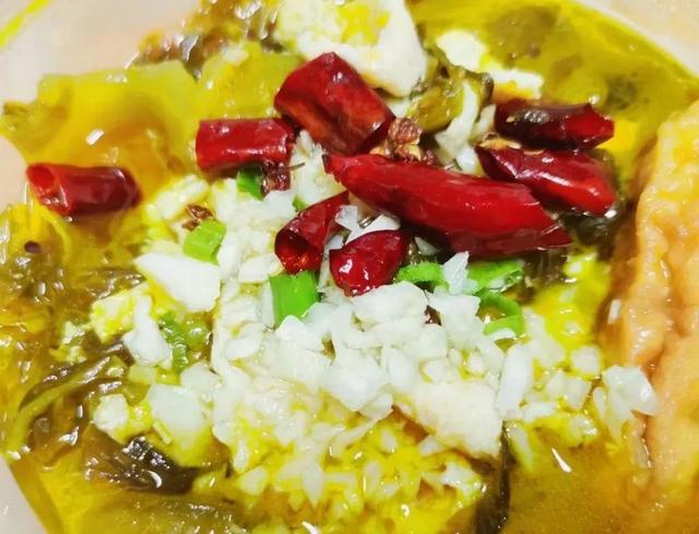 河北医科大学建华校区的地理位置，河北医科大学建华校区老照片（对学校的爱，都吃进肚子里了）