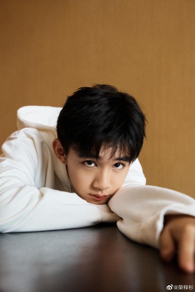 于朦胧，于朦胧个人资料（8.21美图：迪丽热巴）