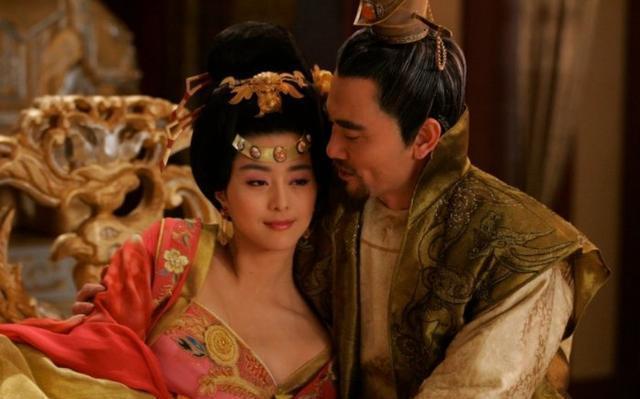 杨玉环与李瑁的历史，杨玉环为何心甘情愿地离开李瑁