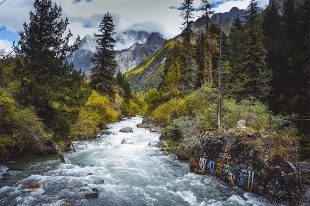 四姑娘山双桥沟，四姑娘山双桥沟海拔几米（人间仙境四姑娘山~）