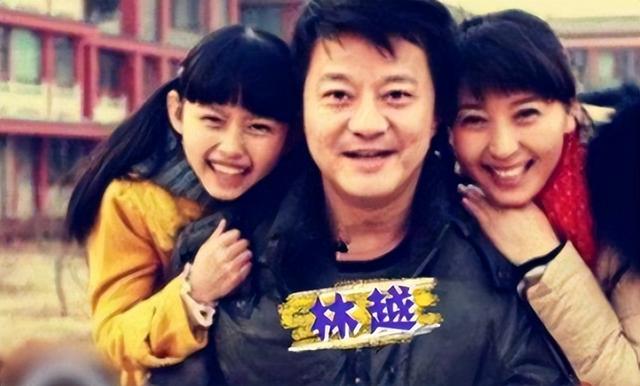 “二人转女王”闫学晶：两段婚姻三个孩子，两任丈夫都是二婚