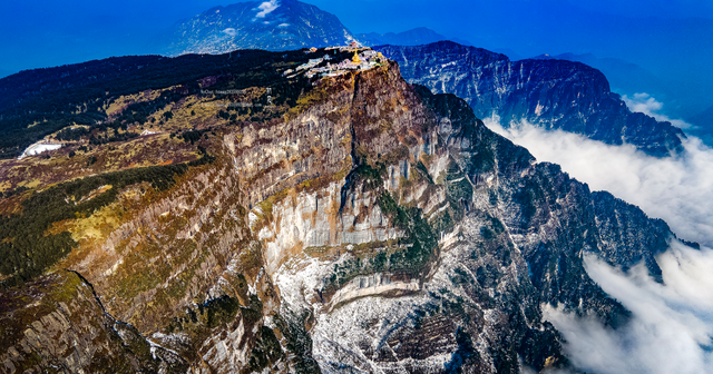 关于峨眉山的诗句，千年唐诗，还原峨眉山最美风景