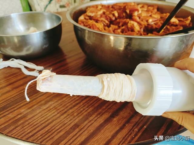 腊肠的做法，腊肠的做法大全家常菜吃法（过年腊肠不用买）