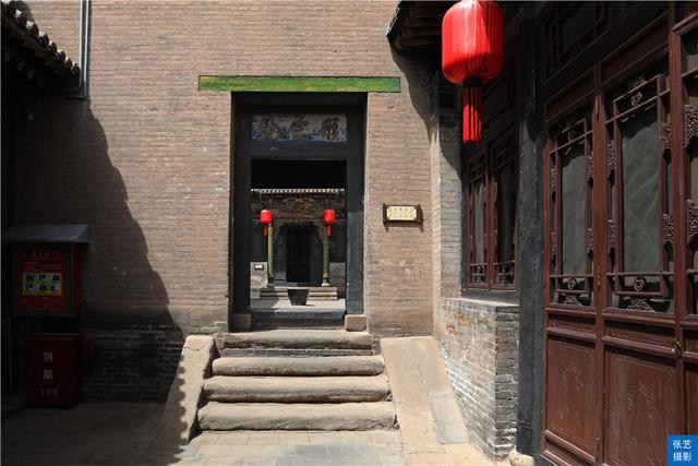 乔家大院在哪里，山西乔家大院（山西乔家大院5A景区降4A）