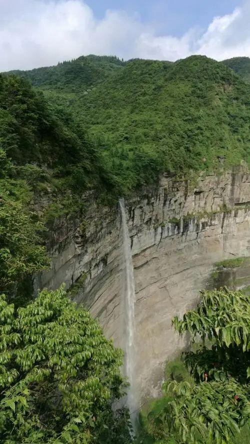 重庆周边凉快的避暑打卡地两三天，重庆周边这⑧个避暑胜地只有25℃
