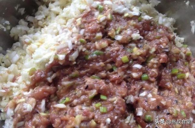 肉汤圆的做法，自己在家做手工鲜肉汤圆