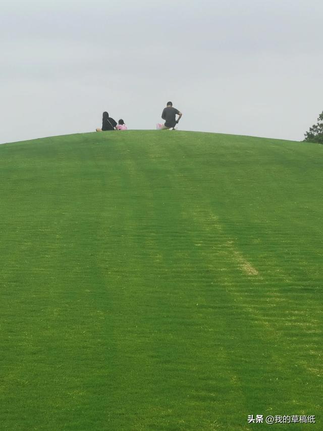 十一假期出游可畅玩银杏湖乐园，湖光山色风景迷人