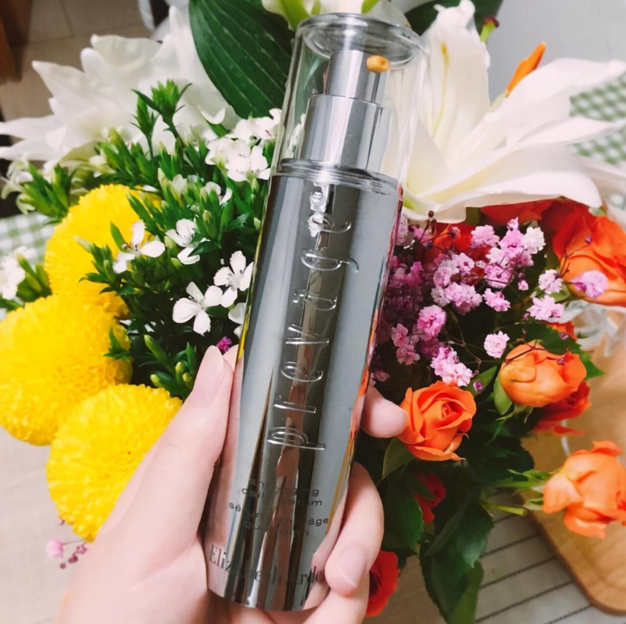 这些精华液可渗透肌肤底层,修复问题肌肤,令皮肤水嫩像婴儿脸!