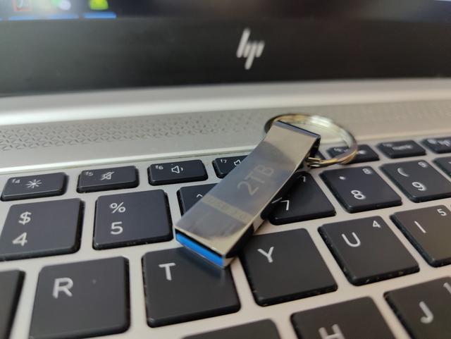 u盘闪迪与爱国者哪个质量好，买了3个才找到一个合适的