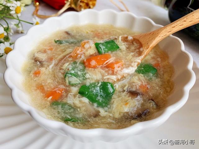 炖汤食谱大全及做法，学生炖汤食谱大全及做法（全家人百喝不腻的7款汤）