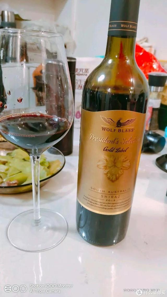 家庭自制葡萄酒的做法，家庭自制葡萄酒的简单做法（家庭怎样自酿葡萄酒）