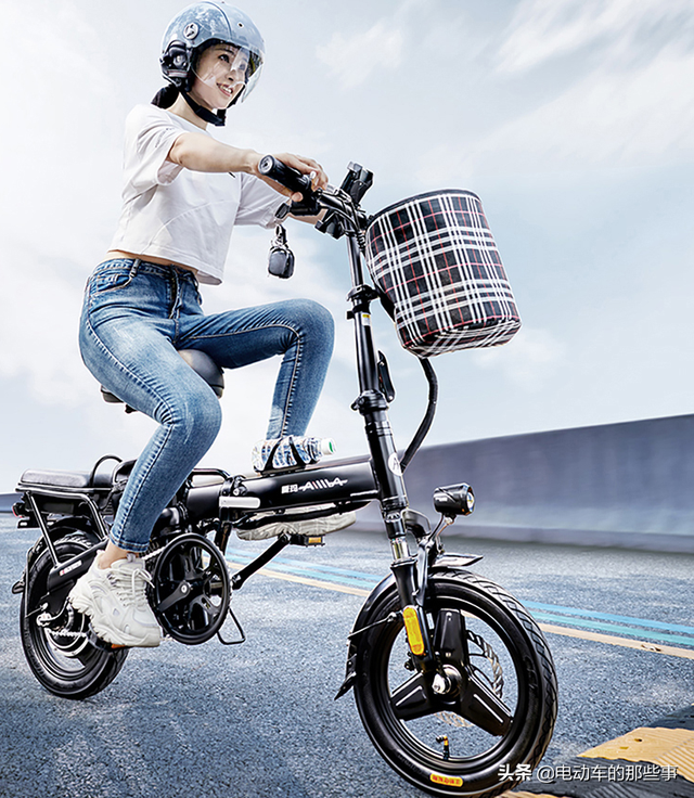可折叠电动车,这2款国标折叠电动车(可折叠电动车能上高铁吗)