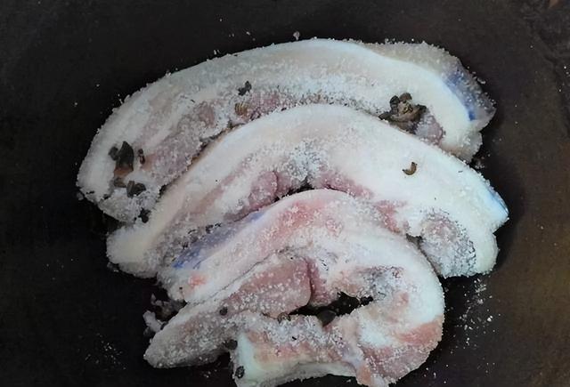 腊月是农历哪一个月，腊月是农历几月（“进了腊月门）