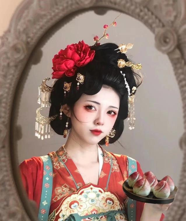 头包脸是什么样子的,头包脸百度百科(被汉服圈的"妆发"惊艳到了)