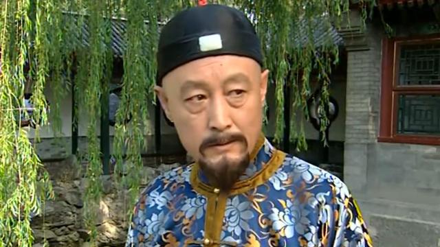 端妃的癫狂儿子，“戏精”弘昼为了活命，到底做了多少戏？