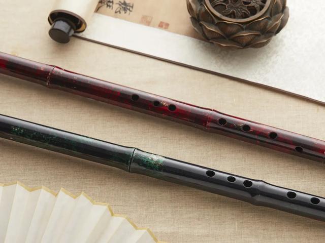 笛子和箫哪个好听，笛子和箫哪个更好听（传统乐器：洞箫）