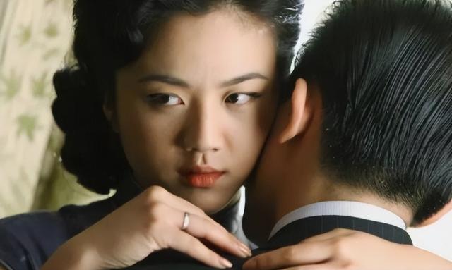 丹凤眼是什么样的，丹凤眼是什么样子的人（难怪大家会喜欢“丹凤眼”女星）