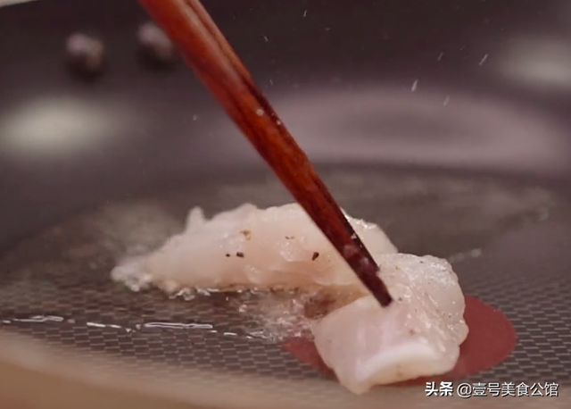 鳕鱼怎么做好吃，鳕鱼怎么做好吃又简单（三步就能完成的酱烧鳕鱼块）