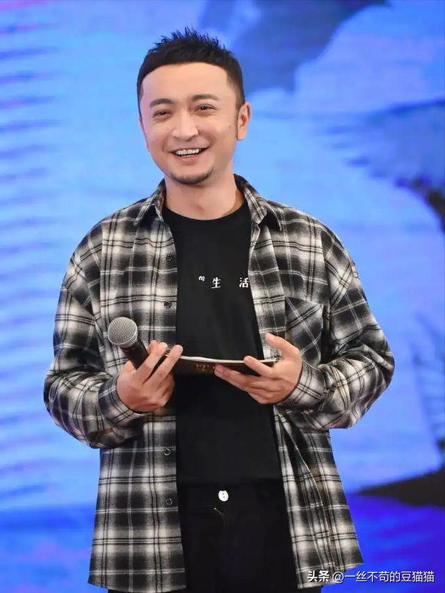 央视主持人年薪，央视主持人月薪（尼格买提曝：我在央视14年）