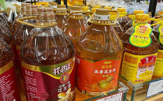 如何挑选葵花油，怎样挑选好的葵花籽油（只要油桶上有这2个字）