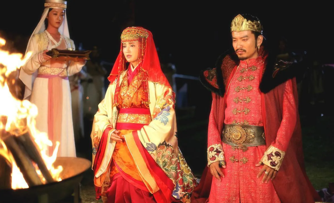 公主肚子太大了快要生孩子(公主远嫁波斯)