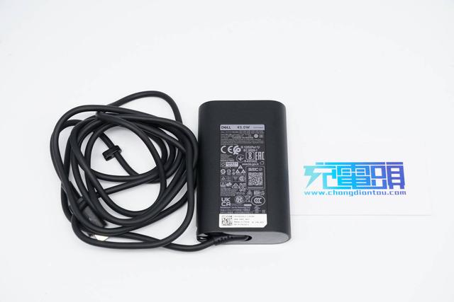 typec充电器，快充type-c数据线是什么样的（一体式Type-C接口）