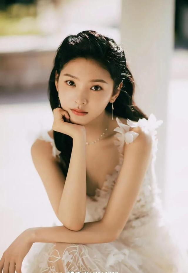 壁纸，章若楠，章若楠壁纸下载（明星壁纸<五十一>章若楠图片）