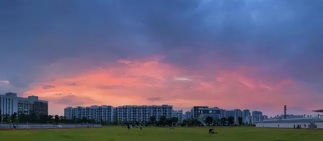 珠江职业技术学院，广州珠江职业技术学院2022年在专科院校中的排名（盘点19所建在大山里的大学）