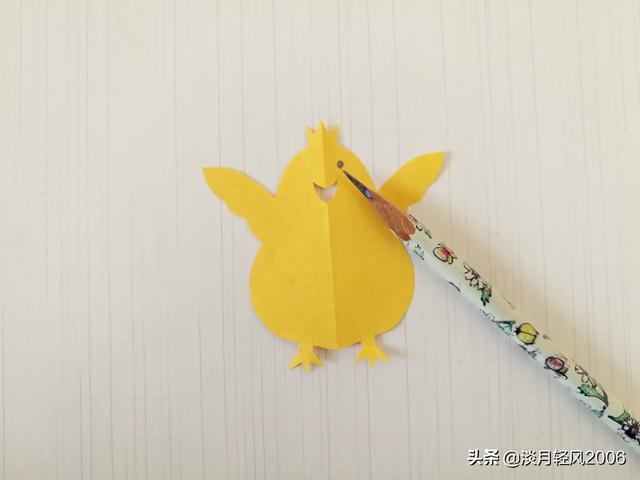 小学生剪纸简单又漂亮步骤，小学生剪纸教程（剪纸小鸡教程）