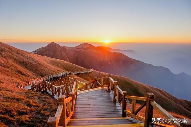 鼓励的话语和激励话，鼓励的话语和激励话正能量（正能量激励人心的句子）