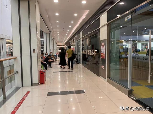 重庆服装批发市场，重庆十大批发市场（重庆南坪步行街城市广场的变迁）