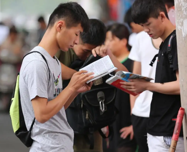 广西什么时候高考，2020年广西高考报名时间安排及报名条件注意事项（2022高考时间已公布）