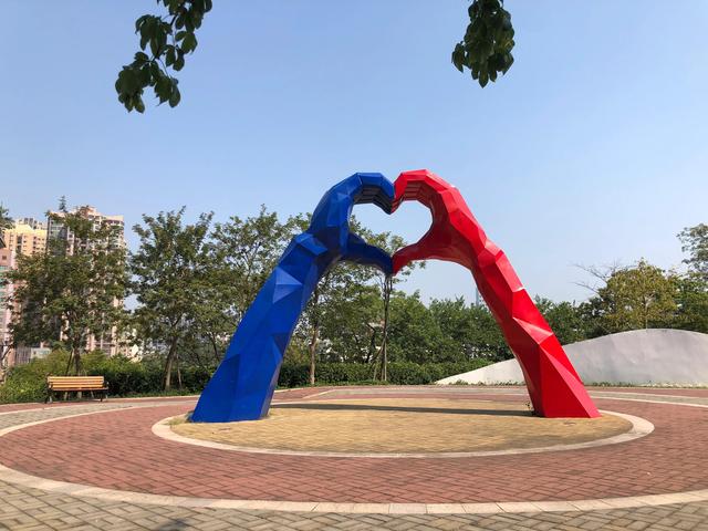 华盖山是什么，华盖山栈道悠闲游