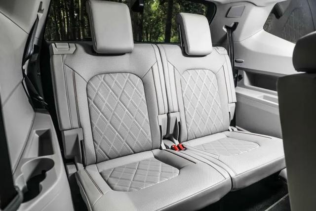 途昂油耗多少钱一公里，途昂每公里油耗多少钱（数字化升级的全新途昂）