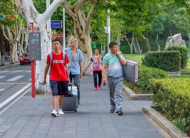 重庆市各个学校开学时间，重庆各高校返校时间已敲定