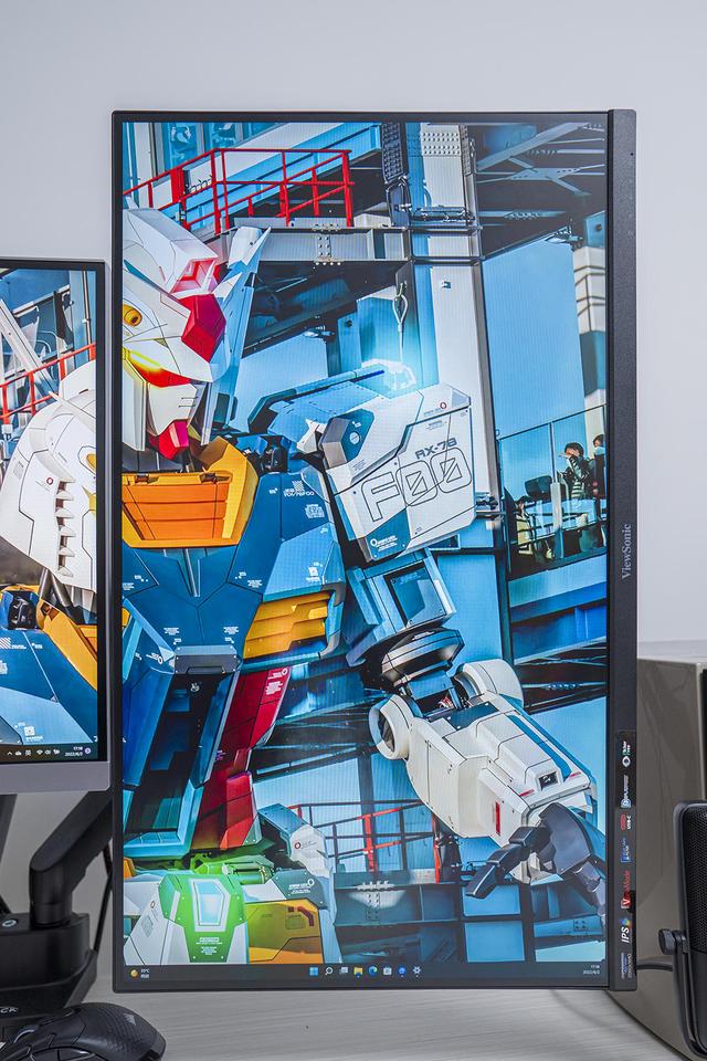 如何实现一台电脑多屏显示，如何实现一台电脑多屏显示同步（双屏无线办公桌面搭建）