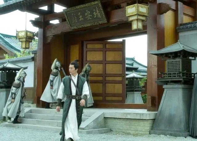 颜值天花板是什么意思，颜值天花板怎么回复（什么叫仪表堂堂、风流倜傥）