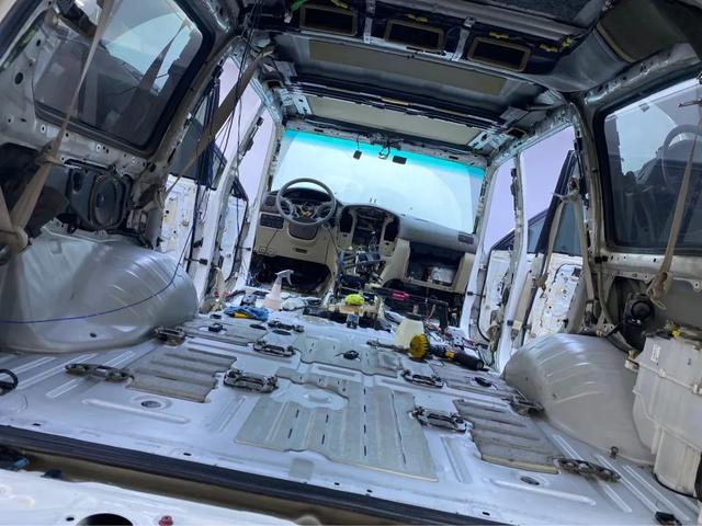 油压减震器，减震器原理图（搞来一辆“破烂不堪”的04年LC100）