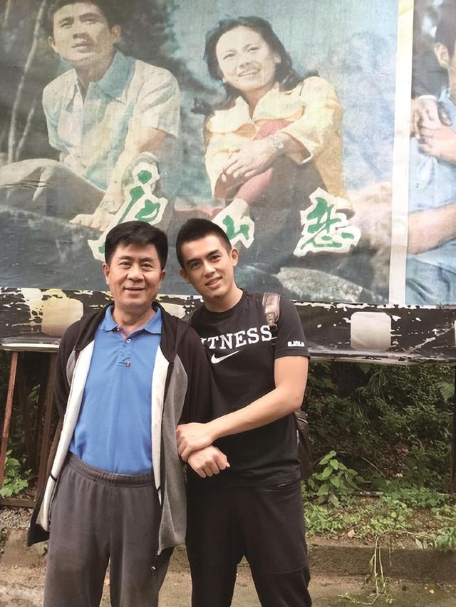 刘晓春个人资料，尤勇前妻刘晓春个人资料（郭凯敏：难忘泪与痛的漂泊岁月）