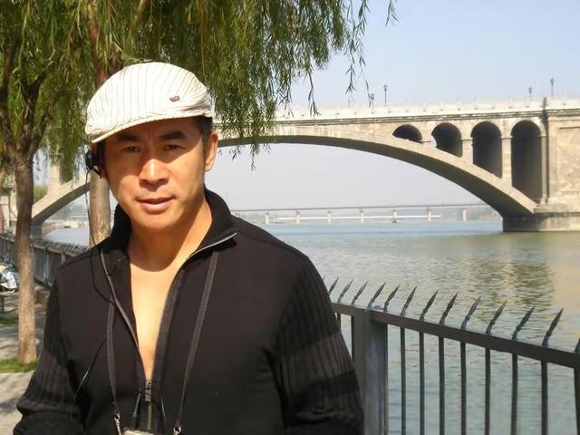 马诗红个人资料，于莉红与马诗红：相爱22年
