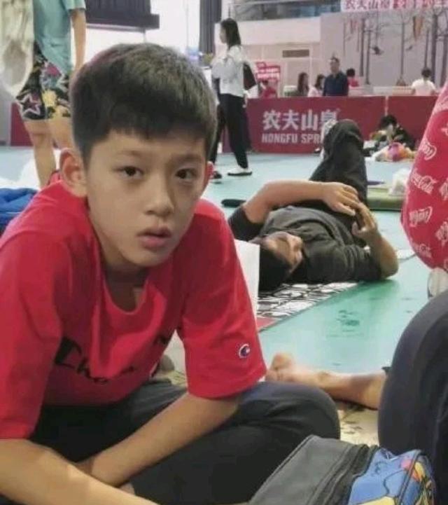 二代还没站稳，三代还没出道，四代就出来了，李飞想钱想疯了吧